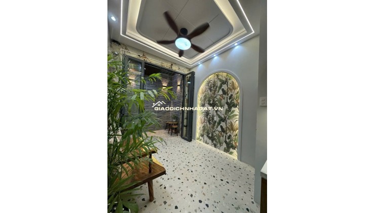 NHÀ ĐẸP LUNG LINH, HXH, NGANG 4M, 4 TẦNG, SHR, PHẠM VĂN CHÍ, 6 TỶ HƠN, QUẬN 6