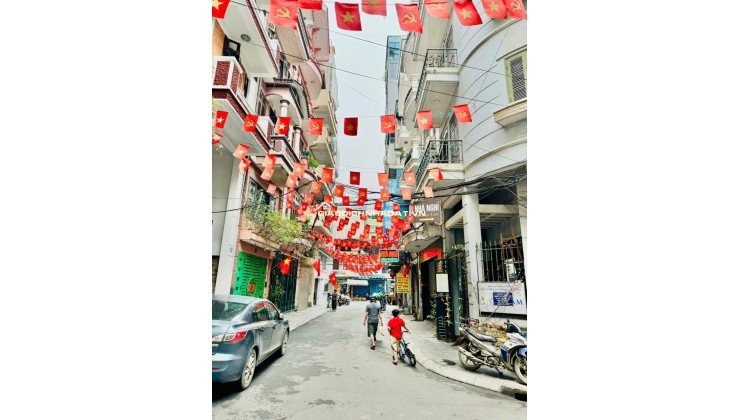 Phân lô đẹp vỉa hè Phố Hoàng Ngân_Trục chính kinh doanh _70m2_Nh 30 tỷ