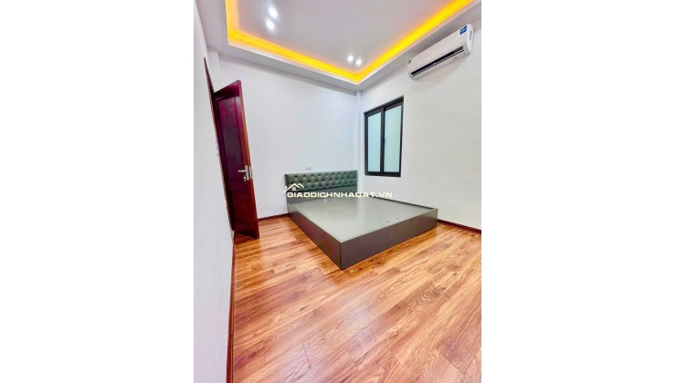 Bán nhà chợ Nguyễn Thị Định_40m2_6 tầng mới đẹp_Giá chỉ hơn 10 tỷ