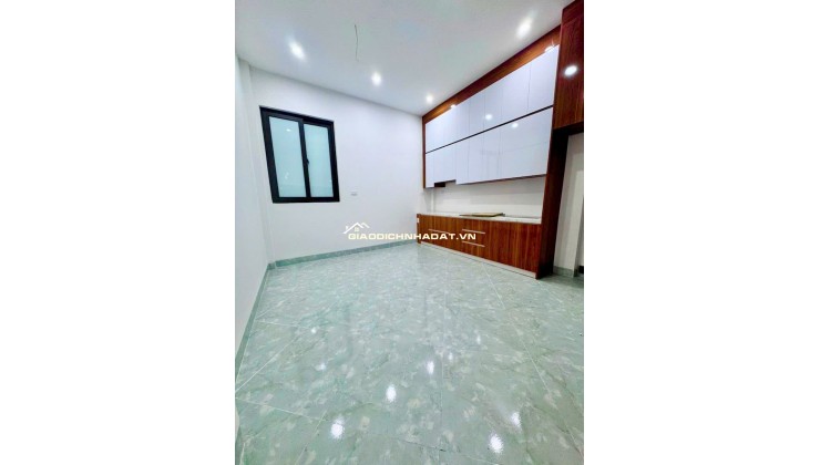 Bán nhà chợ Nguyễn Thị Định_40m2_6 tầng mới đẹp_Giá chỉ hơn 10 tỷ