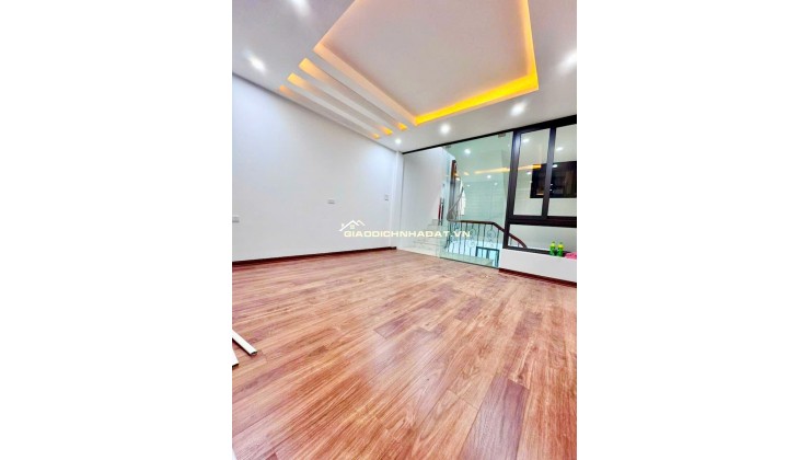 Bán nhà chợ Nguyễn Thị Định_40m2_6 tầng mới đẹp_Giá chỉ hơn 10 tỷ