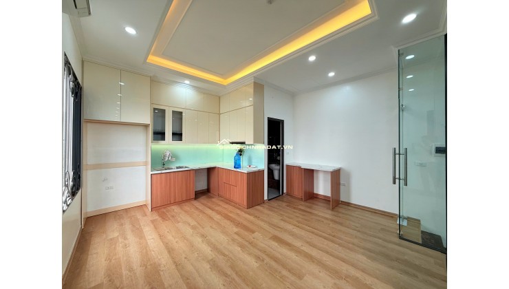 Nhà Lô góc Trần Vĩ_Ô tô vỉa hè rộng_73m2 6T Thang máy_KD Đỉnh_Ở Sướng