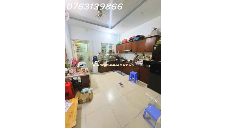 GIÁ 5.x TỶ- HUỲNH TẤN PHÁT- NHÀ MỚI 3 TẦNG- DT 9 x 14- 4 PN, 5 WC- SHR- HOÀN CÔNG- KDC HIỆN HỮU.