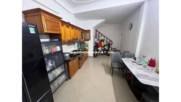 Nhà 48m2 6ty5 - Ngọc Trục - Lô Góc - Ô tô Gần Aeomail chủ tâm huyết