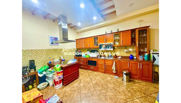 NHÀ LIỀN KỀ NGUYỄN THỊ THẬP – 85M2 – MT 7M – Ô TÔ TRÁNH – VỈA HÈ – HIẾM