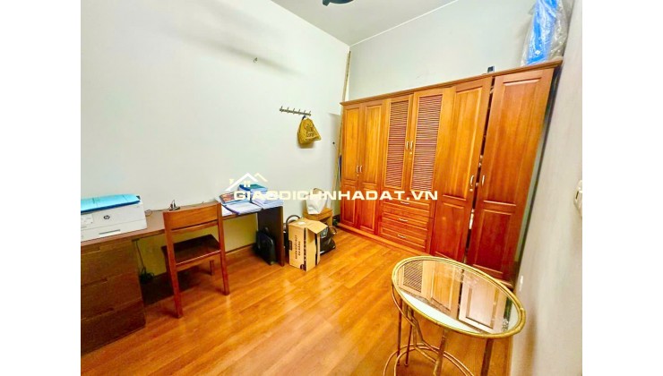 NHÀ LIỀN KỀ NGUYỄN THỊ THẬP – 85M2 – MT 7M – Ô TÔ TRÁNH – VỈA HÈ – HIẾM