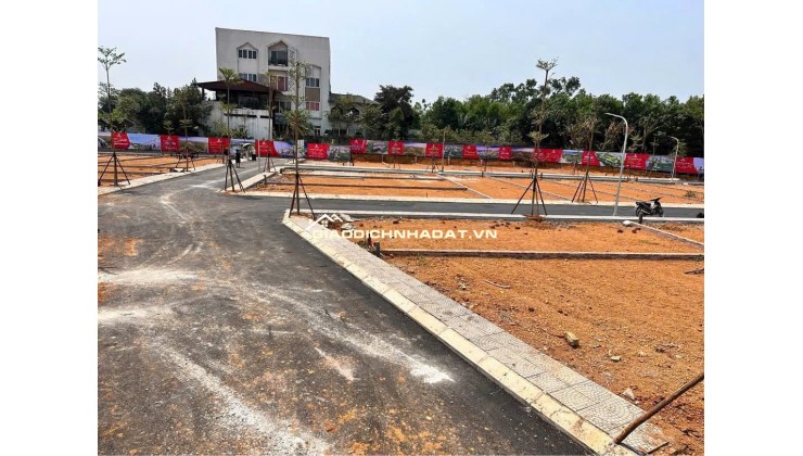 CHÍNH CHỦ GỬI BÁN LÔ ĐẤT LÀN 2 QL21 – SÁT ĐHQG HÀ NỘI – GIÁ 30TR/M²
. LH 0981376738