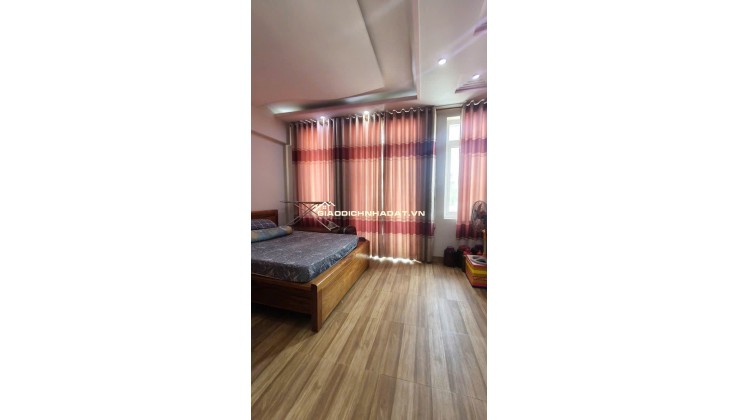 Nhà 4 tầng sát MT Hà Huy Giáp – giáp Gò Vấp