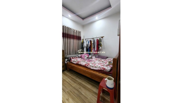 Nhà 4 tầng sát MT Hà Huy Giáp – giáp Gò Vấp