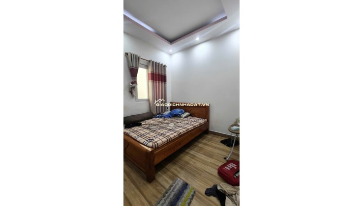 Nhà 4 tầng sát MT Hà Huy Giáp – giáp Gò Vấp