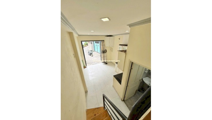 NHÀ BÁN GÓC 2 MẶT TIỀN HẺM 1/ LÊ TRỌNG TẤN, TÂN PHÚ. LH:0933858454.