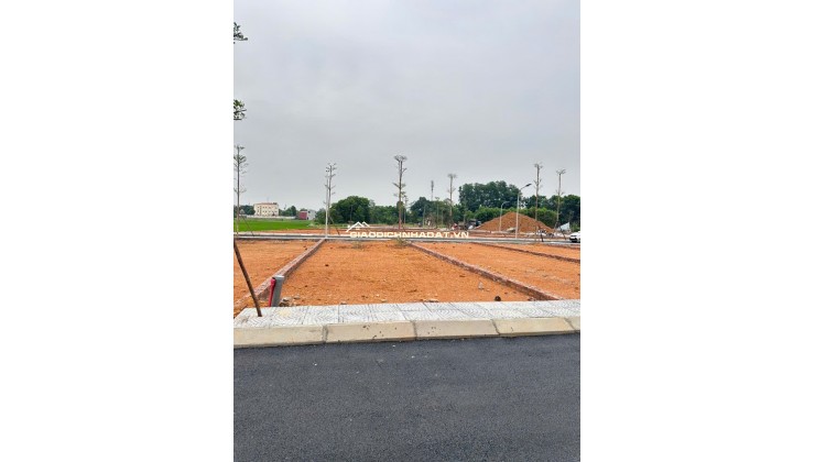 Gần Ql 21A mở rộng => tiềm năng tăng giá và thanh khoản cao
Đất gần trục lớn thì không bao giờ thiếu người hỏi