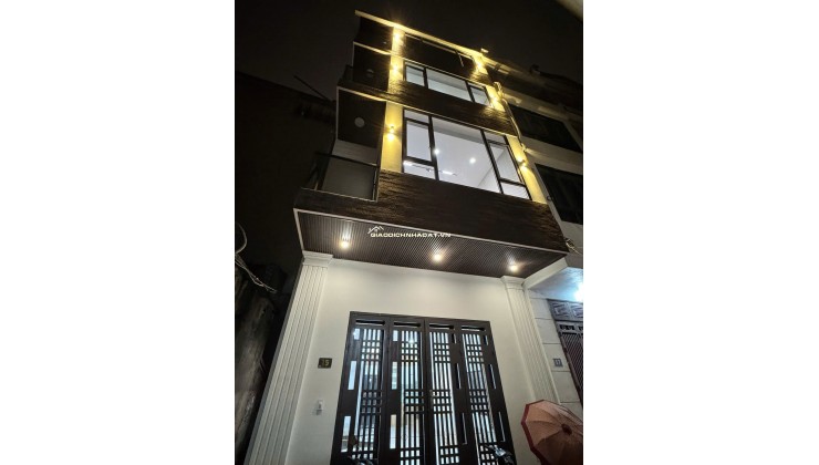 Bán nhà Nguyễn Văn Huyên 50m2, sát công viên Nghĩa Đô, vị trí hiếm