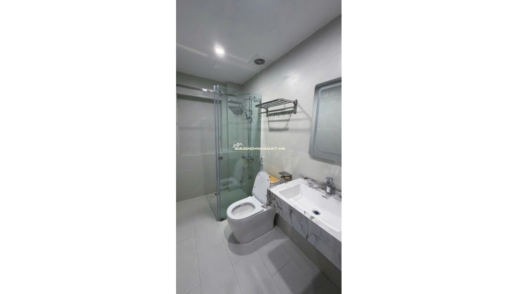 Bán nhà Nguyễn Văn Huyên 50m2, sát công viên Nghĩa Đô, vị trí hiếm