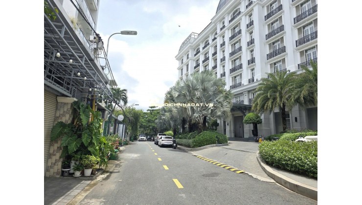 bán gấp lô đất  đường số 14 đỗ xuân hợp , phước bình , quận 9 , HCM , chỉ 50tr/m2