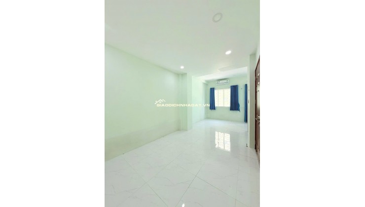 Bán nhà hẻm Lê Quang Định, P14, Bình Thạnh. 45m², 3 tầng, 6PN, 6WC. Sổ đỏ. 7.9 tỷ. LH: 0903821326