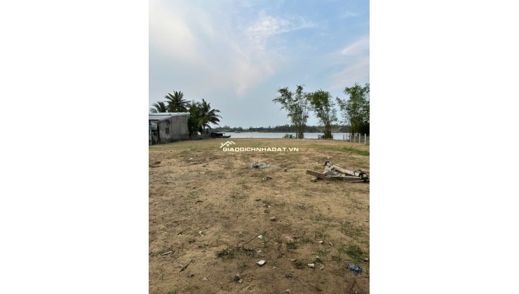 BÁN ĐẤT MẶT TIỀN NGUYỄN TRI PHƯƠNG – SÁT SÔNG THU – HỘI AN. LH:0903597565