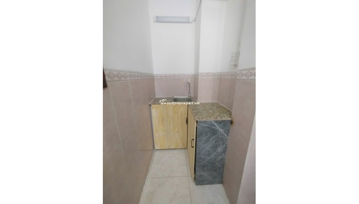 PHÒNG TRỌ 492 TÂN KỲ TÂN QUÝ, DT18-25M2, SẠCH ĐẸP, GIÁ CHỈ TỪ 2.8TR. LH:0921699268.