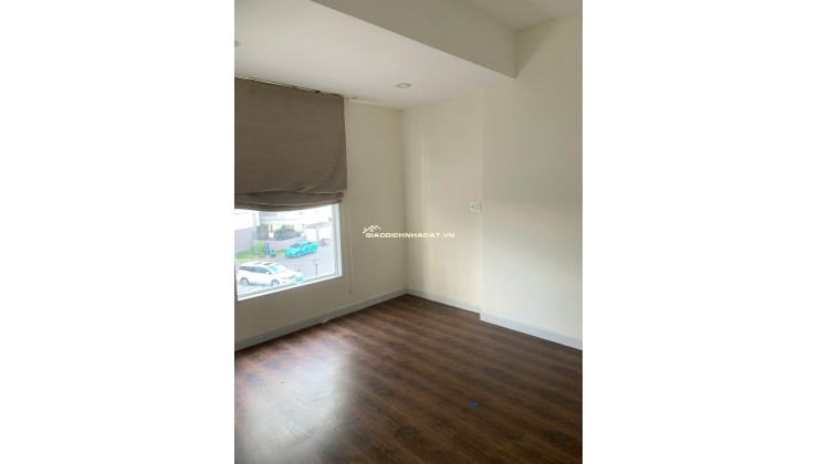 CĂN HỘ CITADINES,  TẦNG 19, DT 123M2, 3 PHÒNG NGỦ, BÁN NHANH 2,5 TỶ. LH:0909688304.