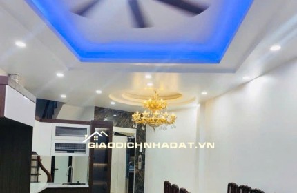 Hạ chào 1 tỷ nhà phố Nguyễn Trãi nhà 5 tầng thang máy, giá đầu tư gần 60 m2 chỉ nhỉnh 12 tỷ