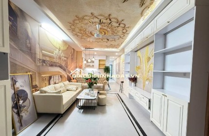 Bán căn hộ tập thể tầng 1 tại Trung tâm quận Hai Bà Trưng chỉ nhỉnh 4 tỷ