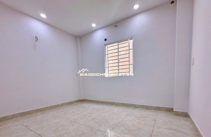 Cần bán nhà chất giá tốt tại đường Phạm Văn Chí Quận 6