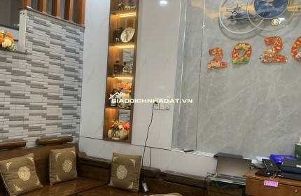 Bán nhà 1 trệt 1 lầu SHR chính chủ An Phú Đông Q12