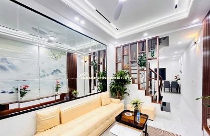 CẦN BÁN NHÀ PHỐ QUAN NHÂN - 33M2 - 5 TẦNG - MT 3.2- GIÁ 8.15 TỶ