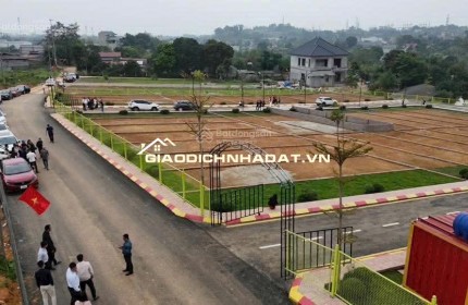 Chính chủ cần bán lô đất tại Hòa Lạc cách Quốc lộ 21 300m diện tích 100m2 mặt tiền 6m chỉ hơn 2 tỷ