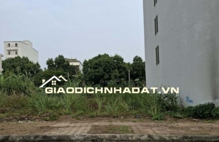 Bán lô đất 100m2 ngay ngã tư quốc lộ 21 đại lộ thăng long, cạnh ĐH Quốc Gia, khu CN Cao Hòa Lạc