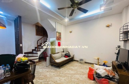 Bán nhà ngõ Trần Duy Hưng, Cầu Giấy, 35m2 x 4 tầng, 3PN, SĐCC, 14.3 tỷ