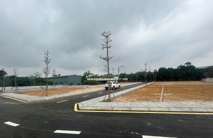 Chính chủ cần bán lô ngoại giao - trục chính rộng 10m - gần đại học QGHN, CNC,mặt đường QL21 - sẵn sổ, full thổ cư