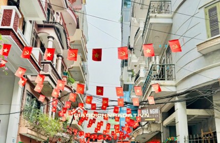 Phân lô đẹp vỉa hè Phố Hoàng Ngân_Trục chính kinh doanh _70m2_Nh 30 tỷ