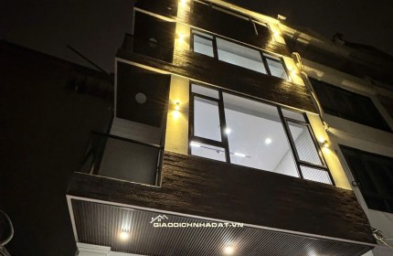 Bán nhà Nguyễn Văn Huyên 50m2, sát công viên Nghĩa Đô, vị trí hiếm