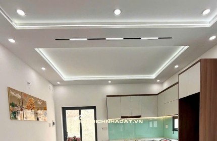 CĂN GÓC THOÁNG----HẺM RỘNG ---- FULL NỘI THẤT ---- CHỈ 4 TỶ NHỈNH