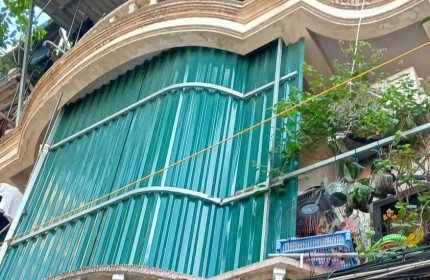 Bán nhà ngõ Kim Mã - Ba Đình, 50m2, 4 tầng, 4PN, sổ đỏ, 10 tỷ. LH: 0967696080