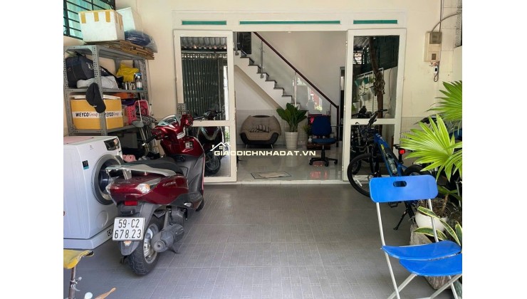 Nhà hẻm xe hơi Lâm Văn Bền Quận 7 ngang 5m vuông vức chủ cần tiền bán gấp 8,6 tỷ thương lượng.