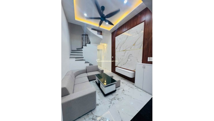 Bán nhà phố Tân Mai, Hồ Đền Lừ,40m, gần đường ô tô, 2 mặt ngõ , kinh doanh nhỏ, 6x tỷ