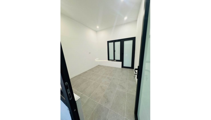 Bán nhà phố Tân Mai, Hồ Đền Lừ,40m, gần đường ô tô, 2 mặt ngõ , kinh doanh nhỏ, 6x tỷ