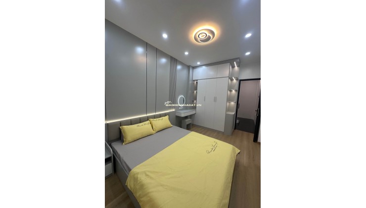 Bán  nhà Hồ Ba Mẫu, quận Đống Đa 6x tỷ ,28m, 3 ngủ , gần đường ô tô , vị trí đẹp, full nội thất, 6x tỷ