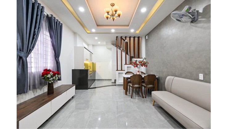 SIÊU PHẨM PHAN XÍCH LONG – PHÚ NHUẬN LÔ GÓC THOÁNG – 4 TẦNG FULL NỘI THẤT