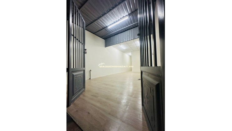 BÁN NHÀ GẦN SÂN BANH THẠNH XUÂN 25 Q12, DT 70M2 SHC CHỈ 1.040 TỶ. LH:NAM.0963677706.