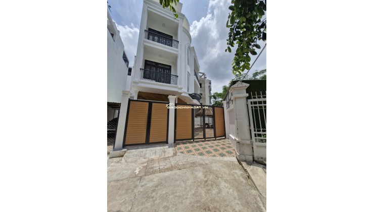 NHÀ PHỐ KIỂU BIỆT THỰ CÓ SÂN VƯỜN TẠI GÒ VẤP - 215M2 CHỈ 17.5 TỶ. LH:0963492727.