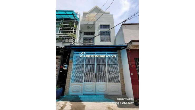 BÁN NHÀ 3 TẦNG, BÌNH CHÁNH, HẺM 8M, GẦN BẾN XE MIẾN TÂY, 56 M² (4X14), 4.X TỶ.