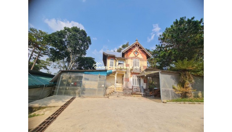 BIỆT THỰ PHÁP CỔ TTTP ĐÀ LẠT 1800M2 PHÁP LÝ RÕ RÀNG 75 TỶ. LH:0909267003.
