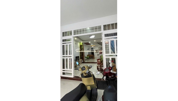 Bán nhà đúc 2,5 tấm hẻm 142 đường số 339 P. Phước Long B, Q9 cũ