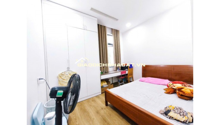 CC THANH KHOẢN GẤP MẶT ĐƯỜNG TRẦN DUY HƯNG_6 TẦNG 111m2_VỈA HÈ KINH DOANH_GIÁ SIÊU RẺ