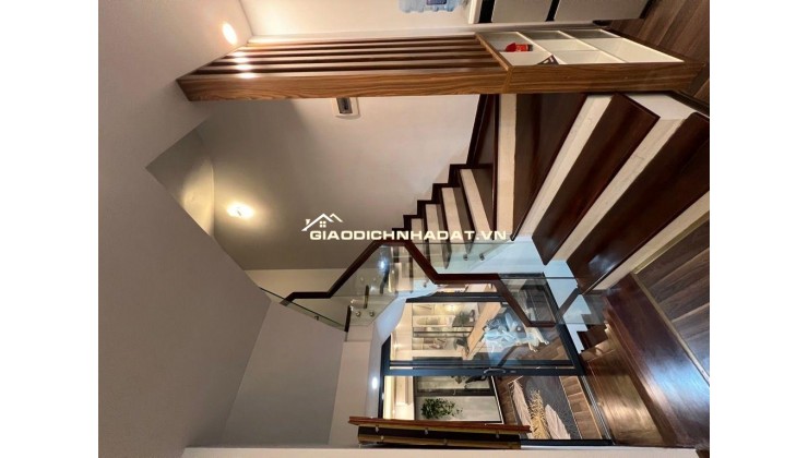 BÁN NHÀ HOA HẬU LONG BIÊN - CHỦ TỰ XÂY - GARA Ô TÔ - NHÀ CỰC THOÁNG - NỘI THẤT ĐẸP CHỦ ĐỂ LẠI 99% - 48M - NHỈNH 15 TỶ