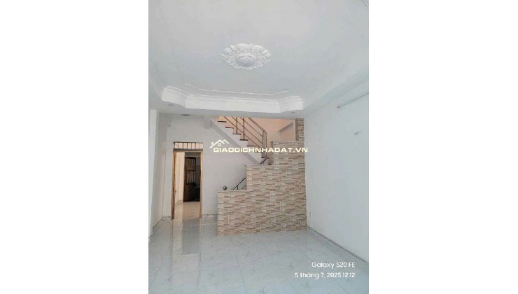 BÁN NHÀ 3 TẦNG, BÌNH CHÁNH, HẺM 8M, GẦN BẾN XE MIẾN TÂY, 56 M² (4X14), 4.X TỶ.