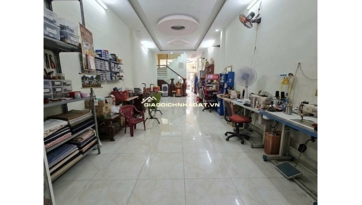 Bán nhà 1 trệt 1 lầu mặt tiền DT42, Đông Thạnh Hóc Môn tiện kinh doanh
